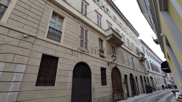 appartamento in affitto a Novara in zona Centro Città