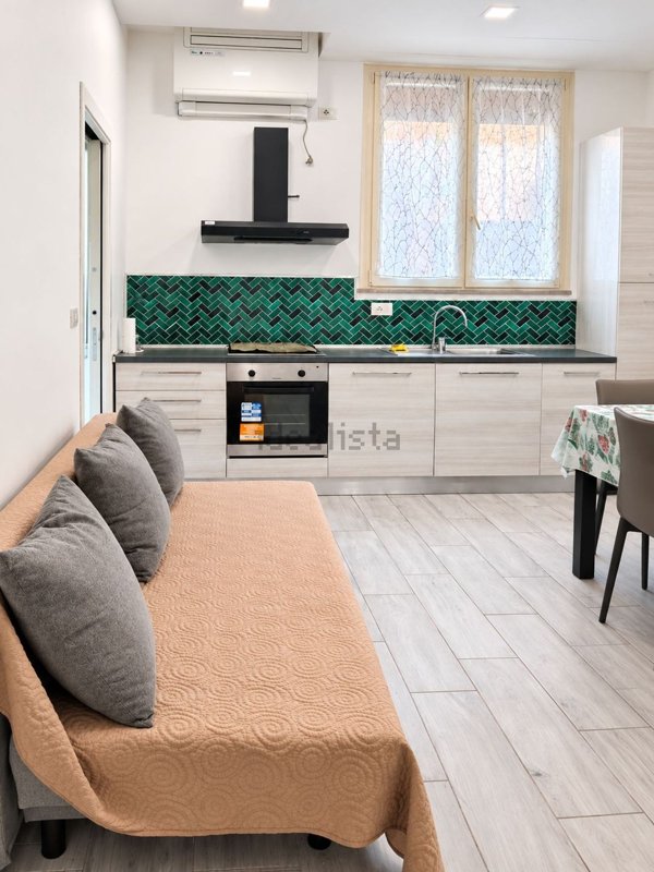 appartamento in affitto a Novara in zona Centro Città