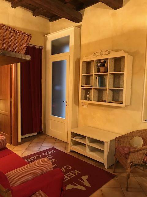 appartamento in affitto a Novara in zona Centro Città