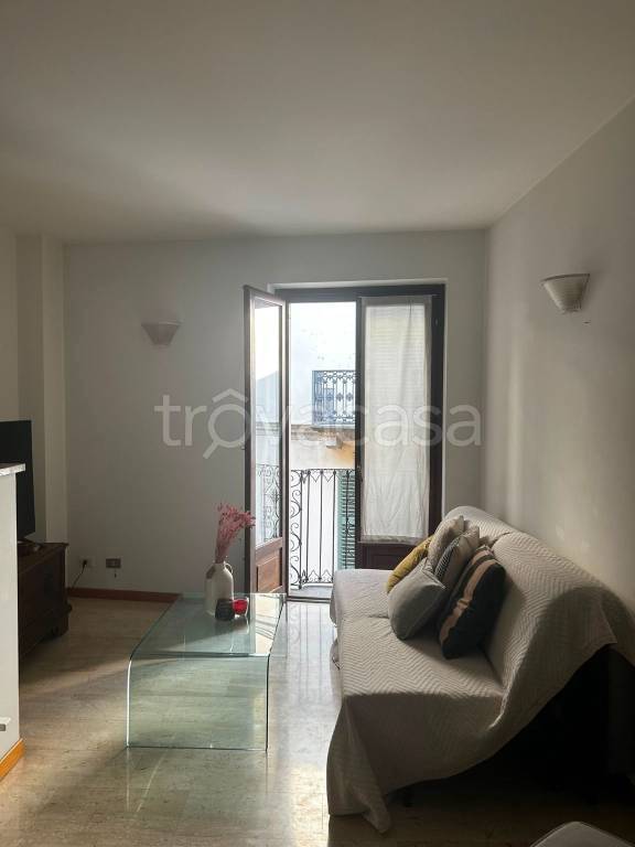 appartamento in affitto a Novara in zona Centro Città
