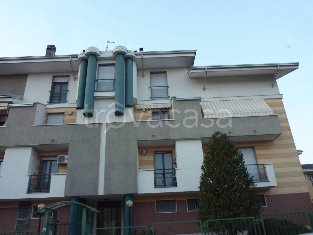 appartamento in affitto a Novara in zona zona Sant'Andrea - San Rocco