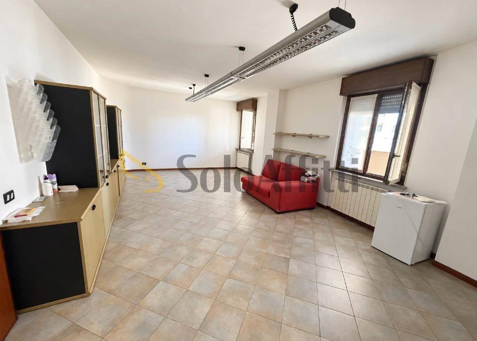 ufficio in affitto a Novara in zona zona Porta Mortara