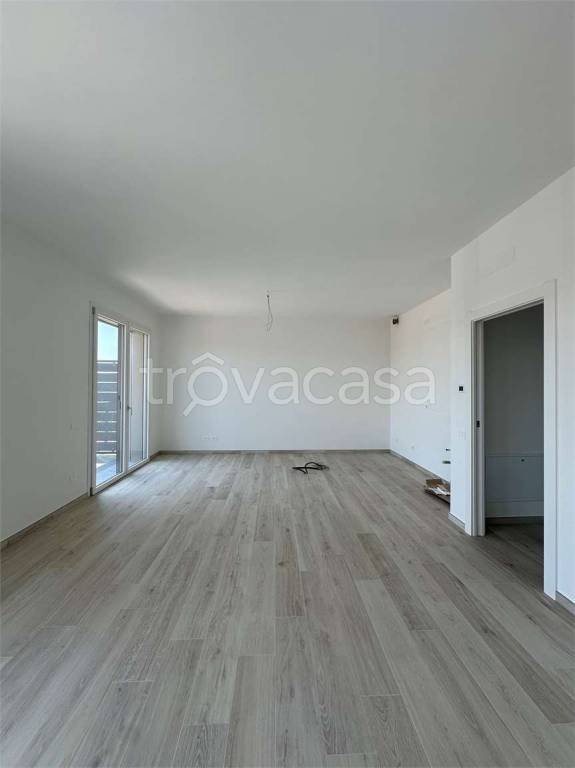 appartamento in affitto ad Oleggio in zona Loreto