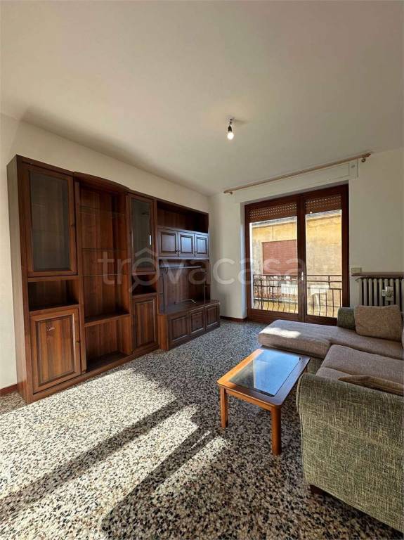 appartamento in affitto ad Oleggio