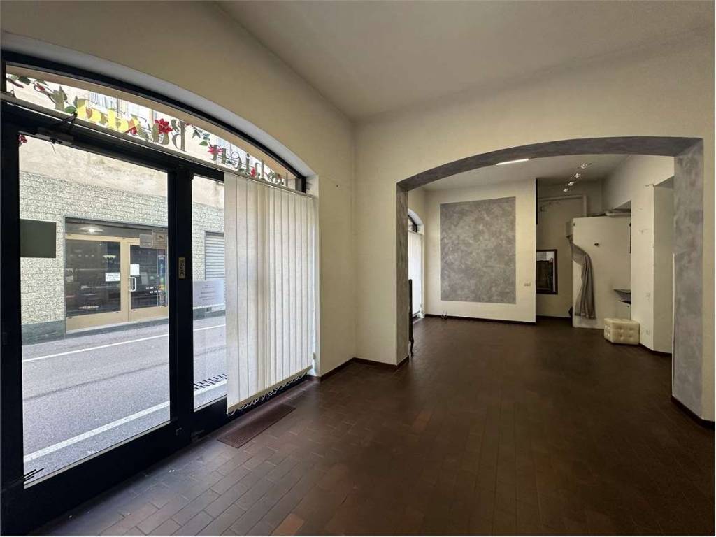 ufficio in affitto ad Oleggio