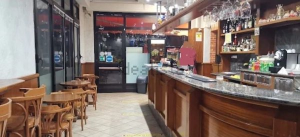 locale commerciale in affitto ad Oleggio