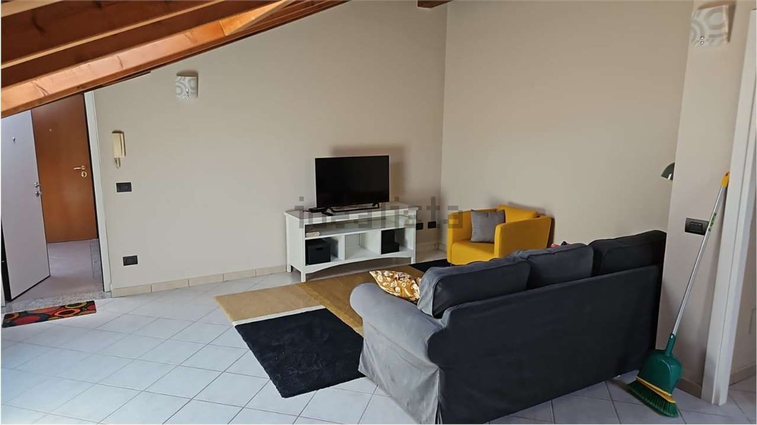 appartamento in affitto ad Oleggio