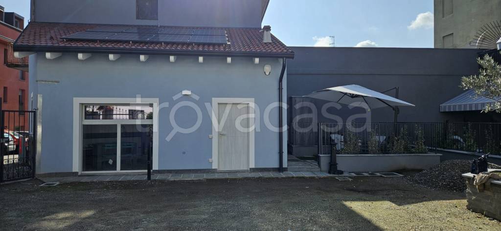 appartamento in affitto ad Oleggio in zona Carmine