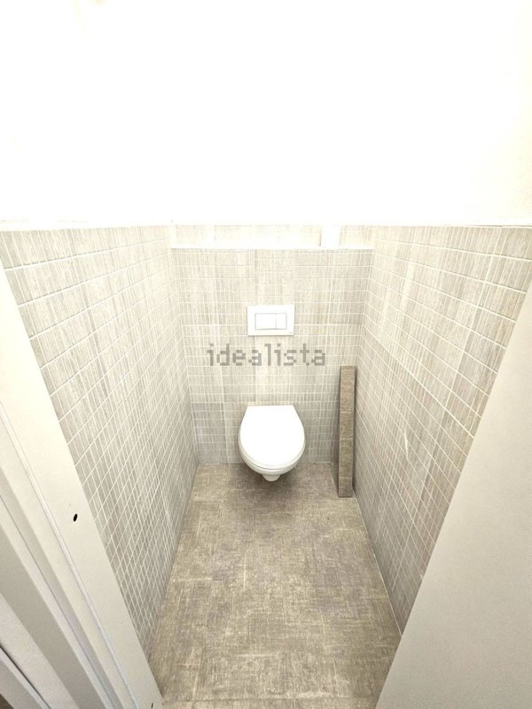 ufficio in affitto a Paruzzaro