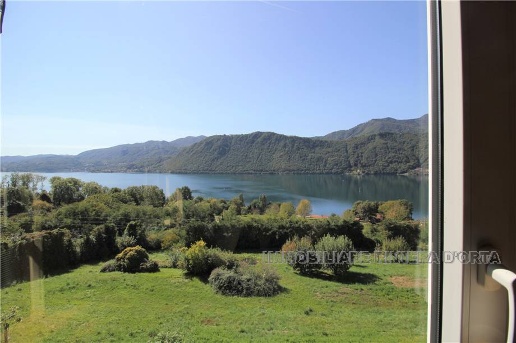 appartamento in affitto a Pettenasco