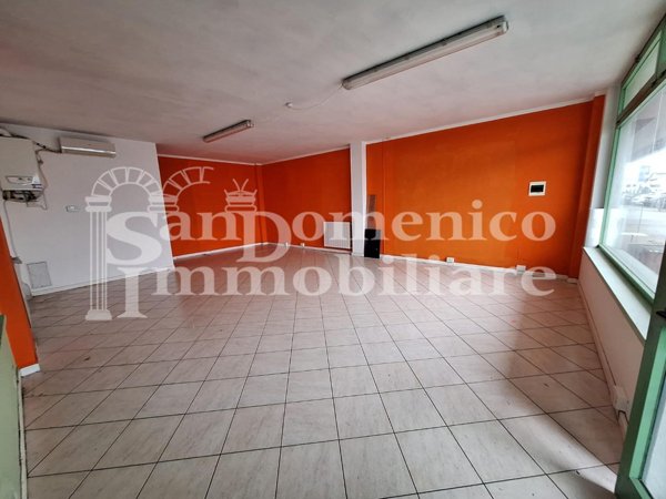 negozio in affitto a Bientina