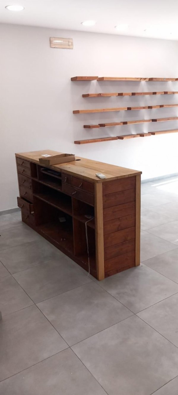 locale commerciale in affitto a Bientina