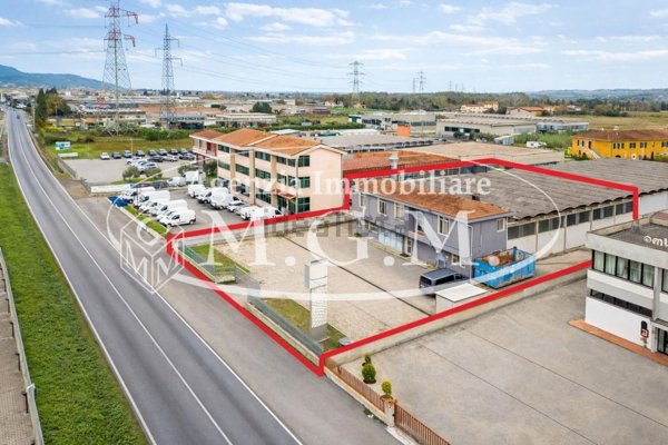 capannone in affitto a Bientina