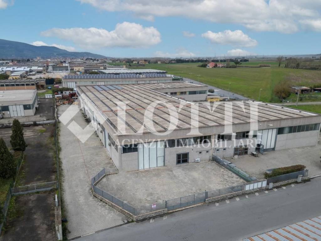 locale commerciale in affitto a Bientina