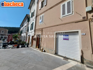 locale commerciale in affitto a Buti