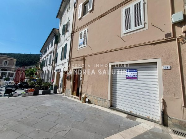 locale commerciale in affitto a Buti in zona La croce