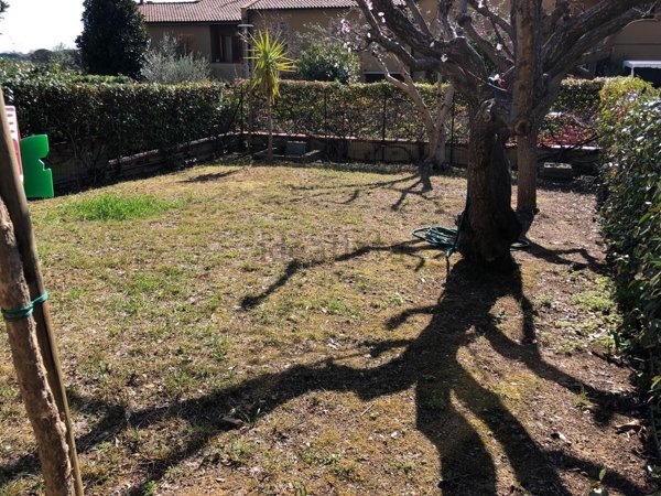 casa indipendente in affitto a Calci in zona Villa