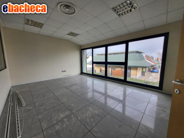 ufficio in affitto a Calcinaia in zona Fornacette