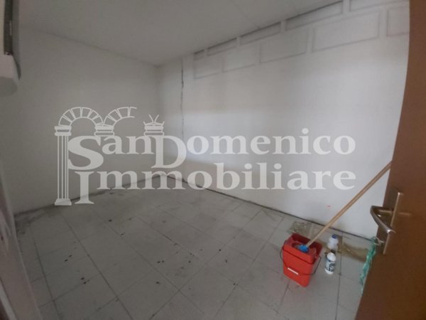 locale commerciale in affitto a Calcinaia in zona Fornacette