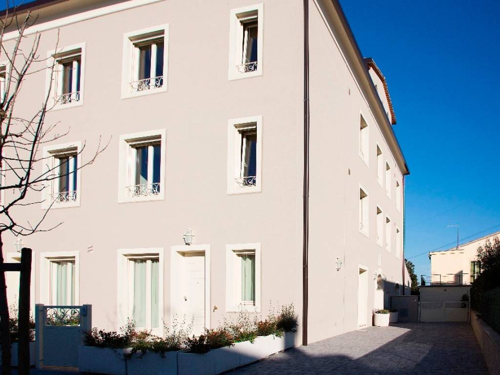 appartamento in affitto a Calcinaia in zona Fornacette