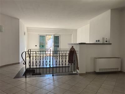appartamento in affitto a Calcinaia in zona Fornacette