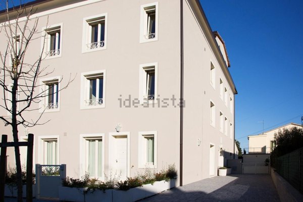 appartamento in affitto a Calcinaia in zona Fornacette