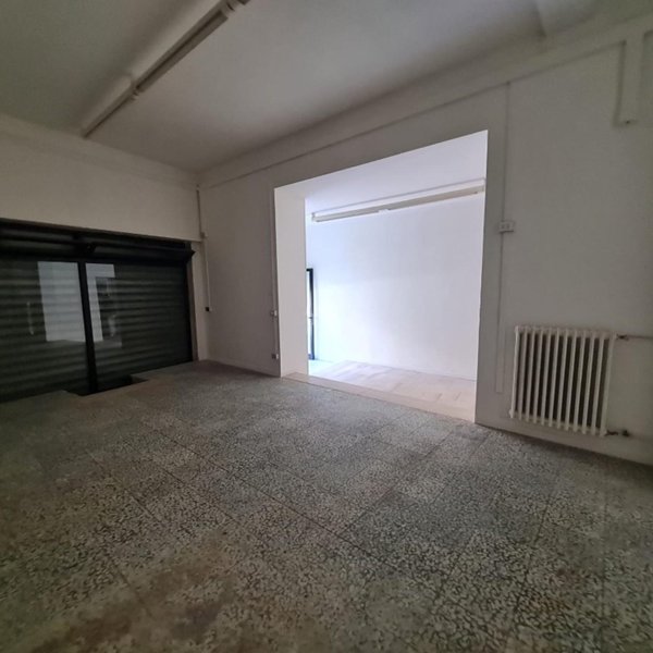 negozio in affitto a Capannoli