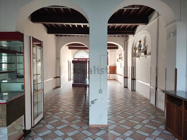 locale commerciale in affitto a Capannoli