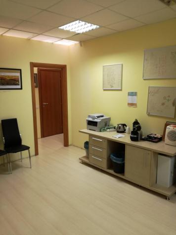 ufficio in affitto a Cascina in zona Navacchio