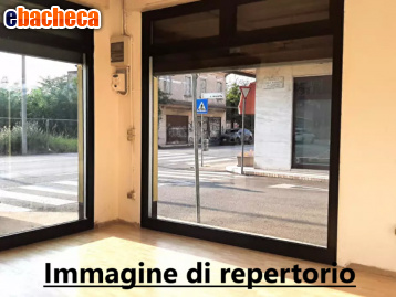ufficio in affitto a Cascina