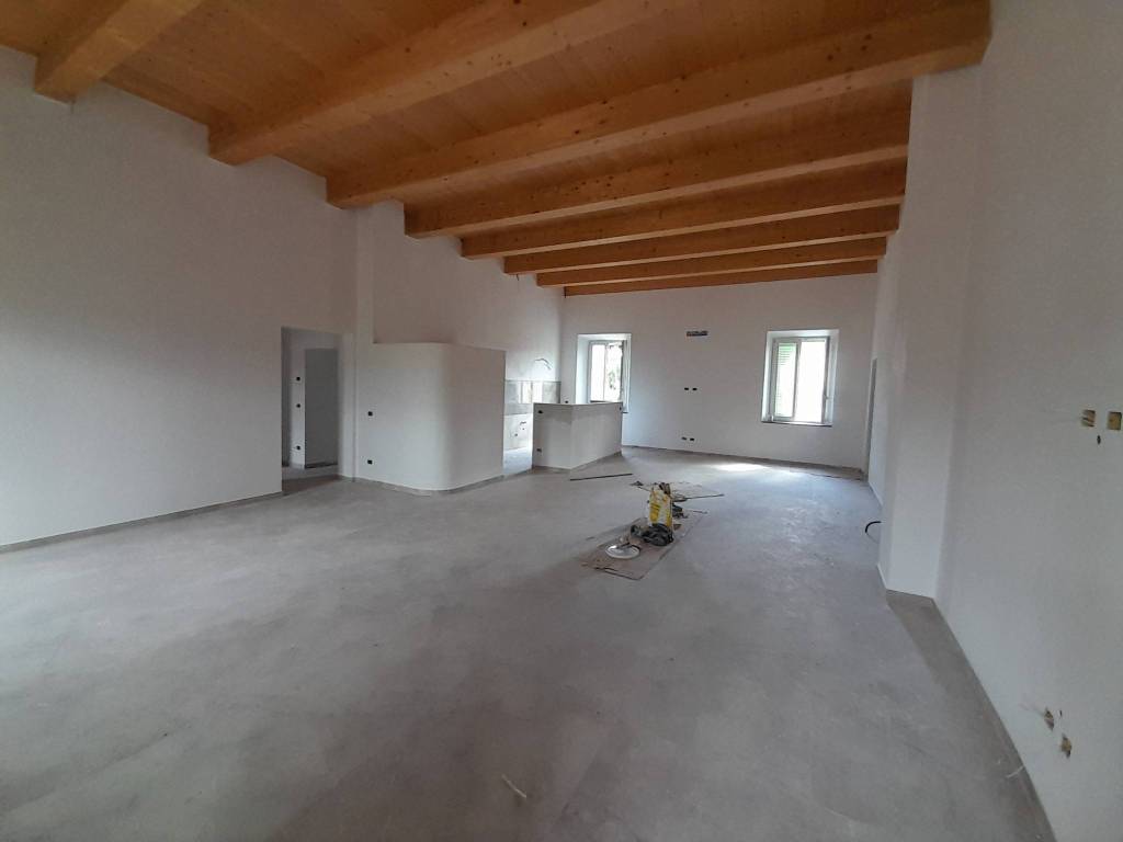 appartamento in affitto a Cascina in zona Navacchio
