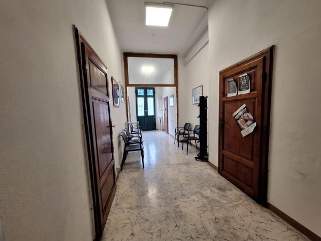 ufficio in affitto a Cascina in zona Navacchio