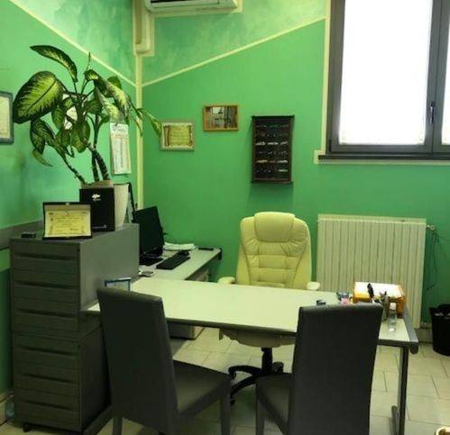 ufficio in affitto a Cascina