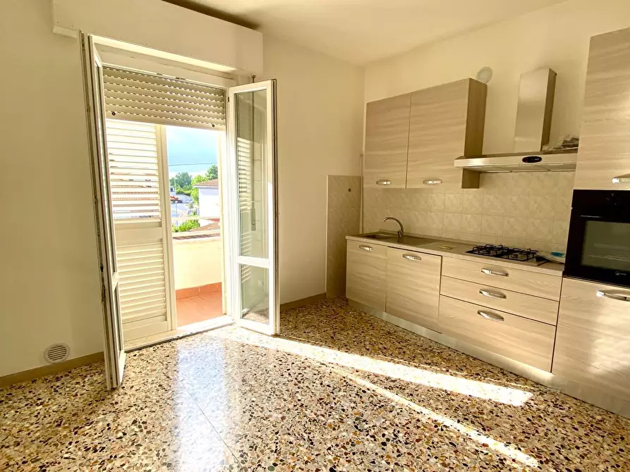appartamento in affitto a Cascina