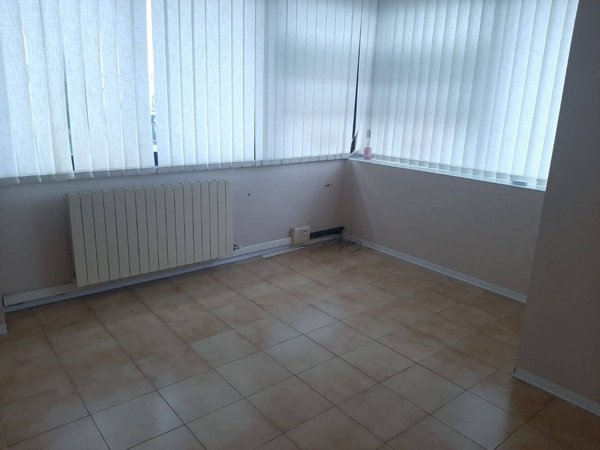 ufficio in affitto a Cascina in zona Navacchio