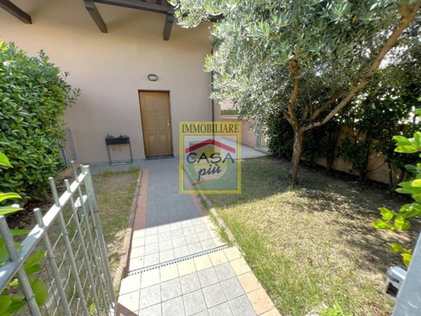 casa indipendente in affitto a Cascina in zona San Casciano