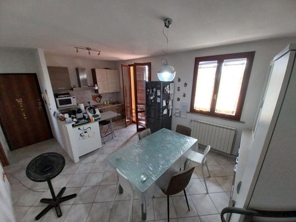 appartamento in affitto a Cascina