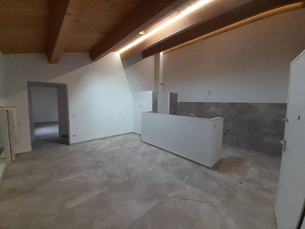 appartamento in affitto a Cascina in zona Navacchio
