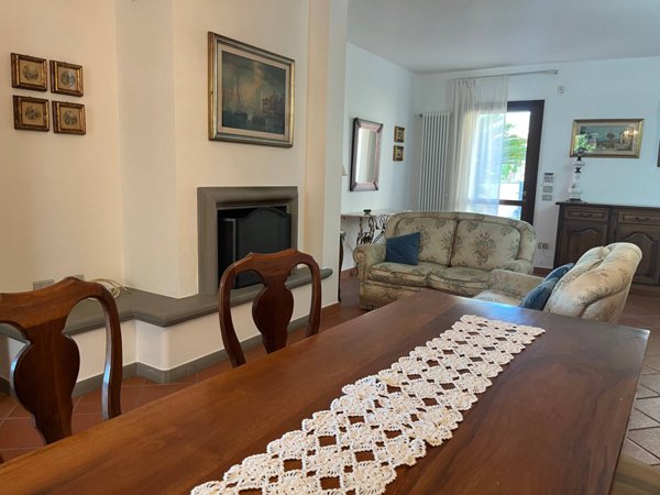 casa indipendente in affitto a Cascina in zona San Lorenzo alle Corti