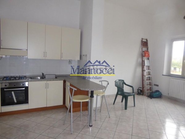 appartamento in affitto a Cascina in zona Titignano