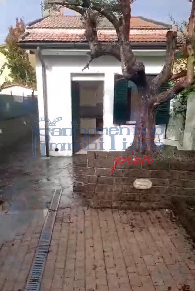 casa indipendente in affitto a Cascina