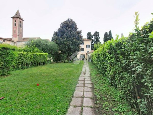 casa indipendente in affitto a Cascina