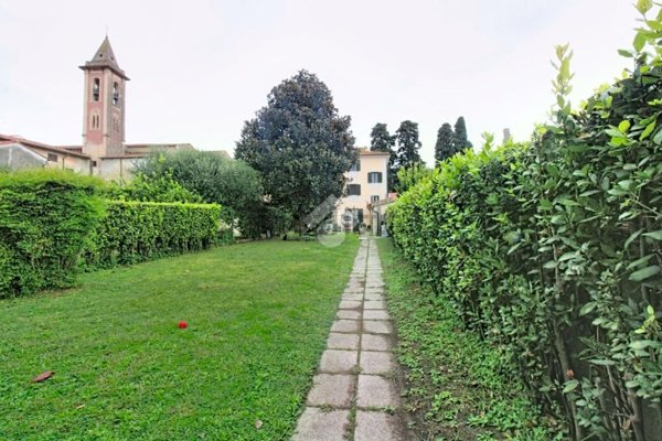 casa indipendente in affitto a Cascina