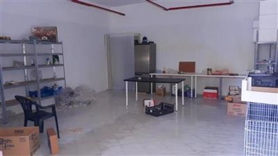 negozio in affitto a Cascina in zona Navacchio