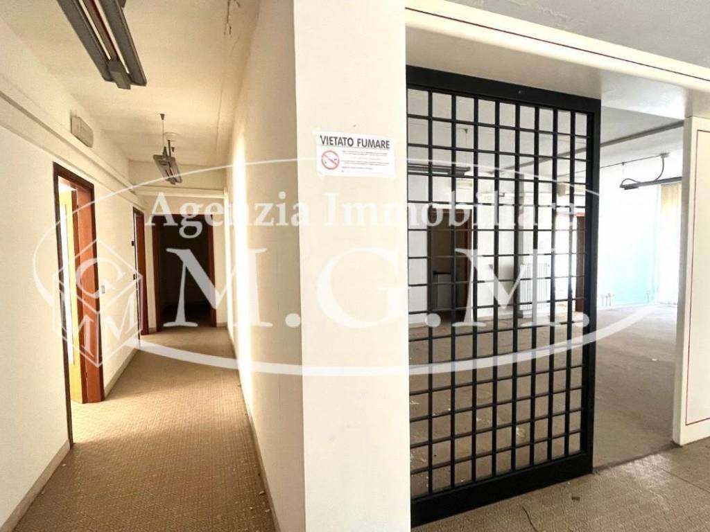 ufficio in affitto a Cascina