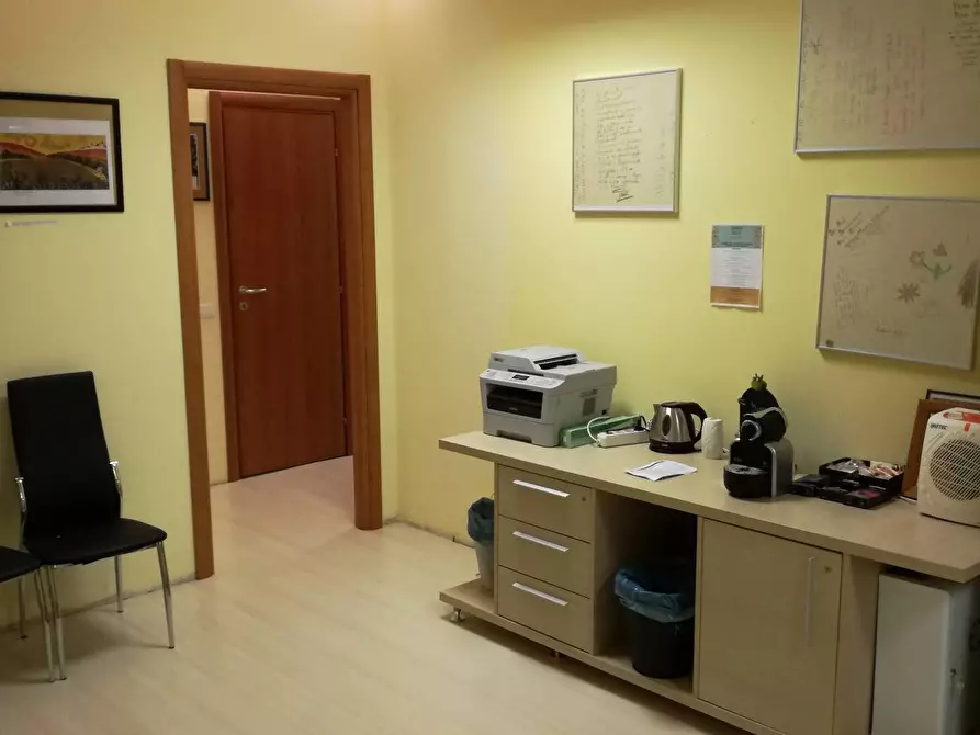 ufficio in affitto a Cascina in zona Navacchio