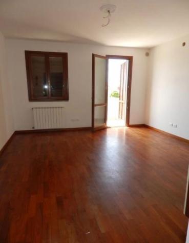 appartamento in affitto a Cascina in zona San Frediano a Settimo