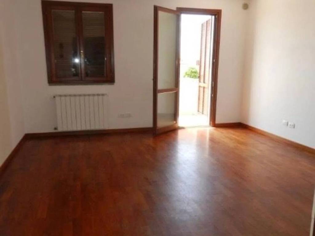 appartamento in affitto a Cascina