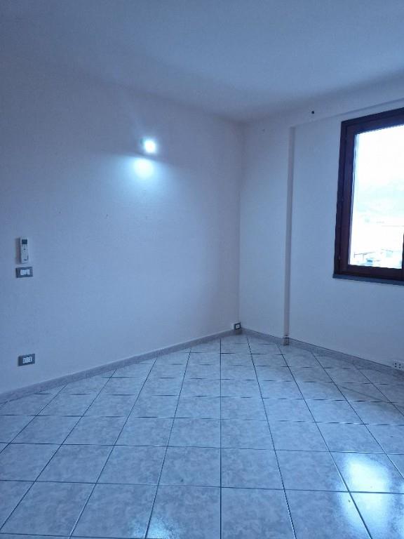 ufficio in affitto a Cascina