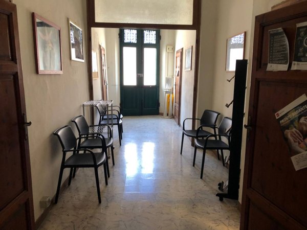 ufficio in affitto a Cascina in zona Navacchio